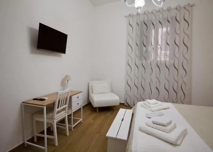 Apulia White House 59 *