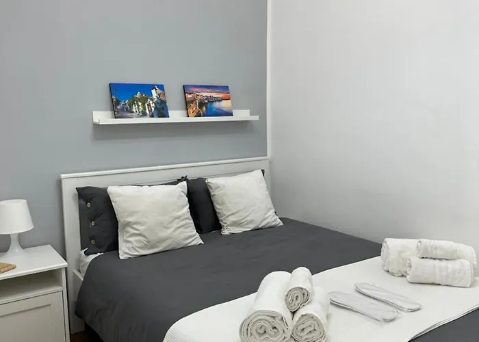 Apulia White House 59 * 바리